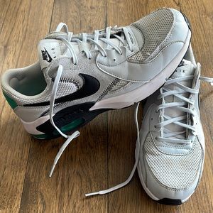 Nike Air Max Mens size 9